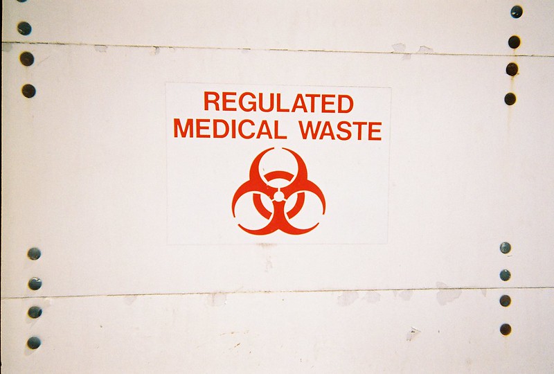4 Reasons to Choose a Locally Owned Medical Waste Service